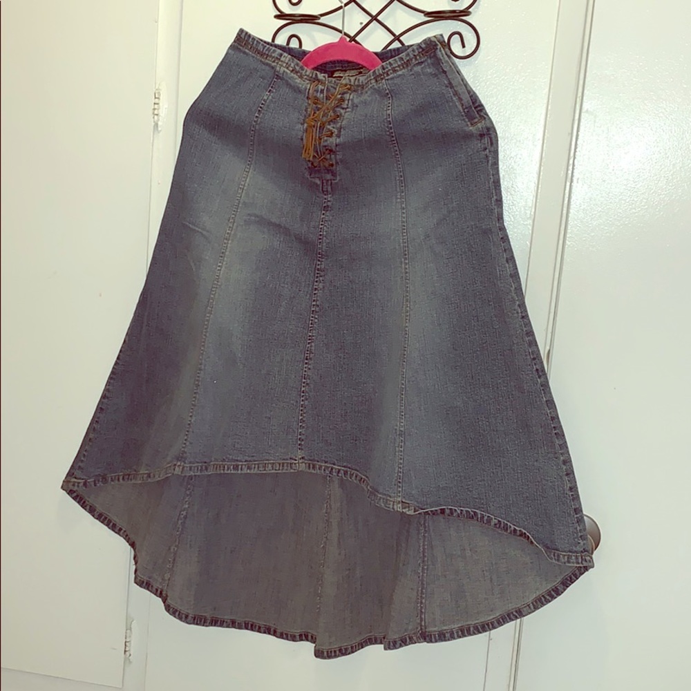 Vintage apparel.. Zanadi jeans hi-low skirt👁SIZE3